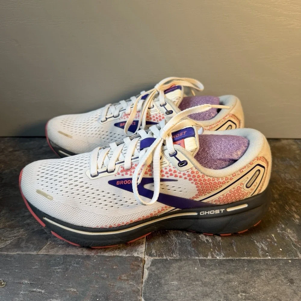 Brooks Ghost 14 Womens Shoes Size 7.5B White Running Walking Athletic Sneakers